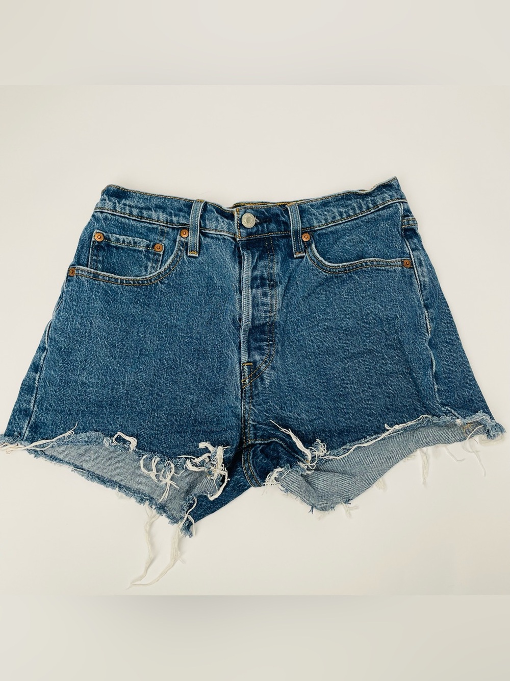 Levi’s 501 Medium Wash Button Fly Cutoff Denim Jean Shorts | Size 28